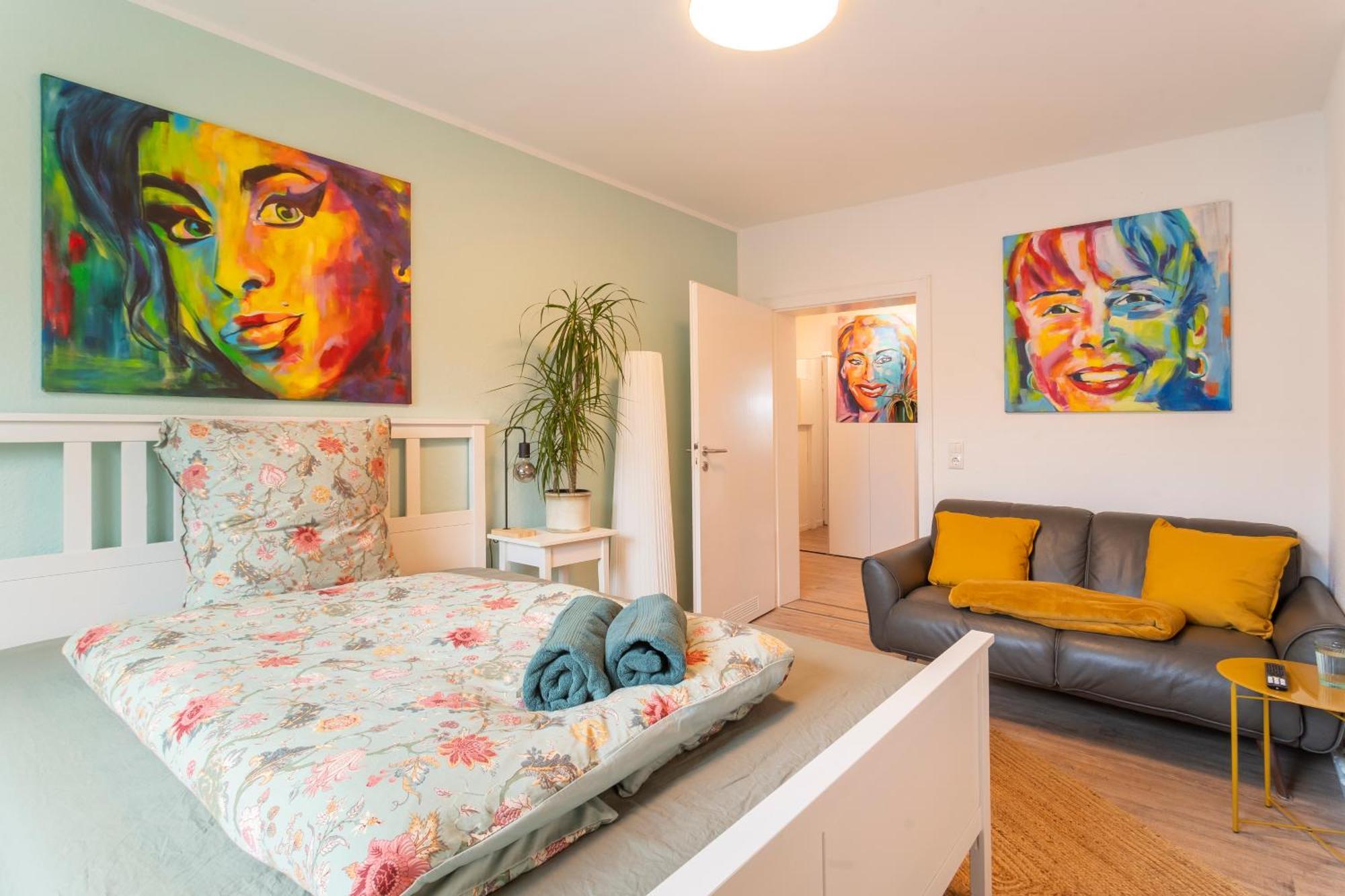 Akram Appartement III - Ruhig, Stadtnah ฮิลเดสไฮม์ ภายนอก รูปภาพ