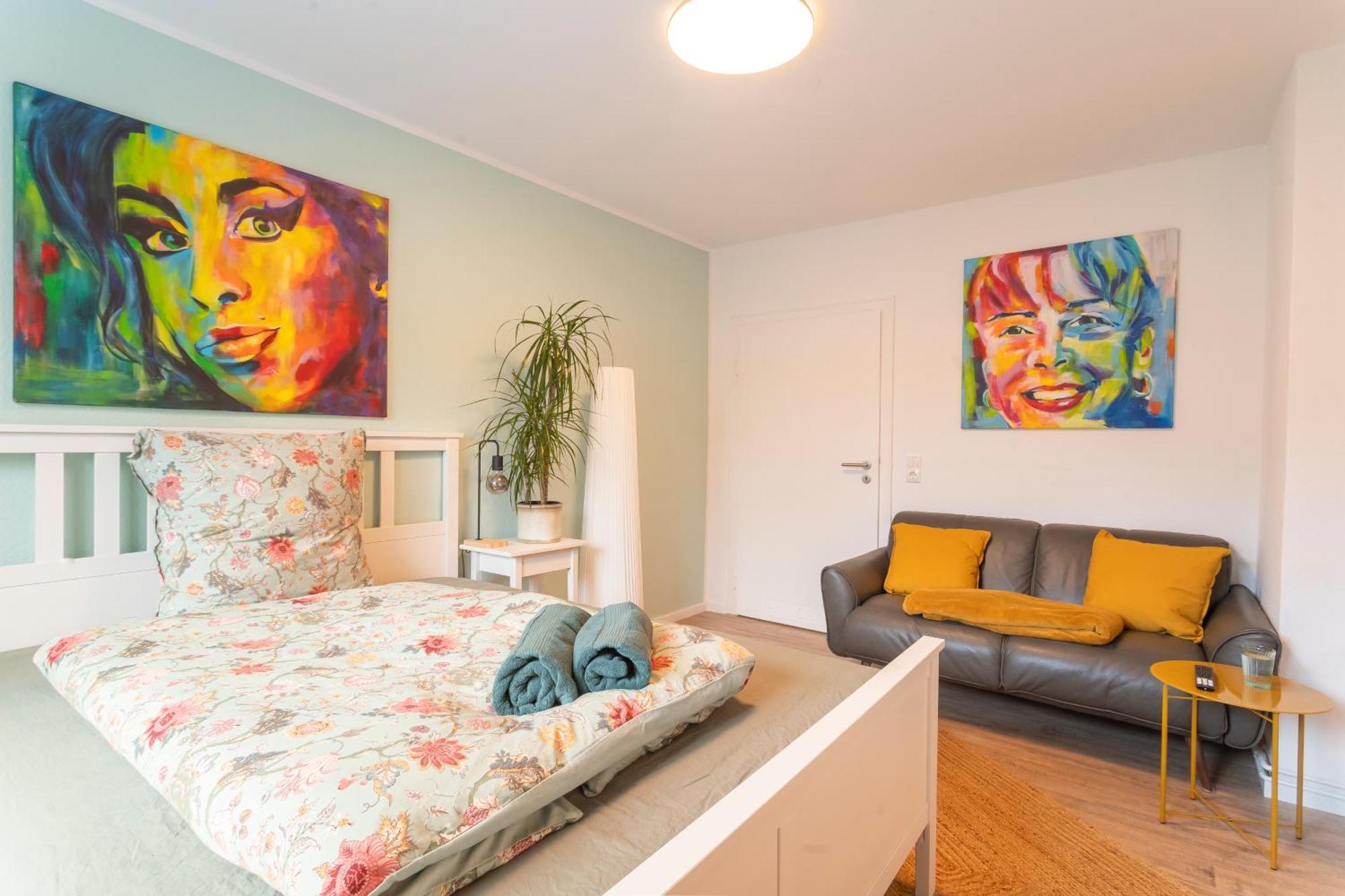 Akram Appartement III - Ruhig, Stadtnah ฮิลเดสไฮม์ ภายนอก รูปภาพ