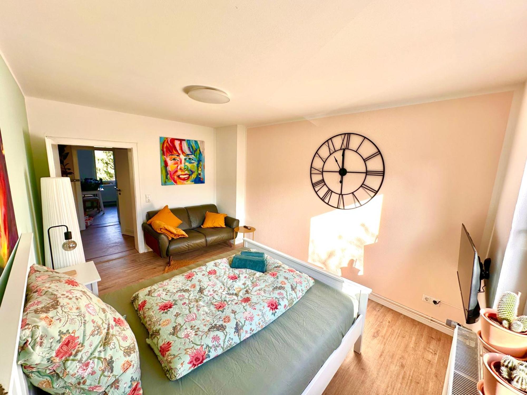 Akram Appartement III - Ruhig, Stadtnah ฮิลเดสไฮม์ ภายนอก รูปภาพ