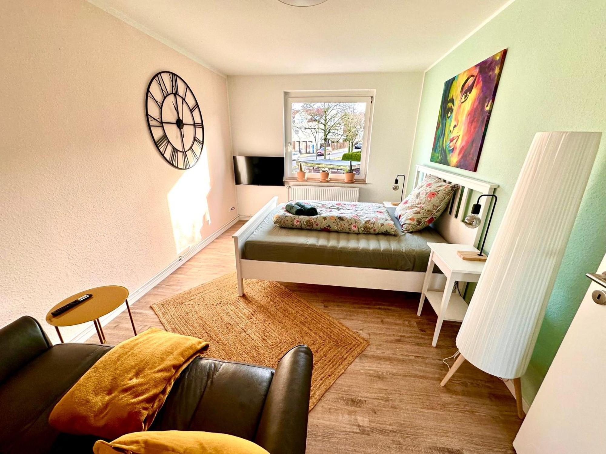 Akram Appartement III - Ruhig, Stadtnah ฮิลเดสไฮม์ ภายนอก รูปภาพ