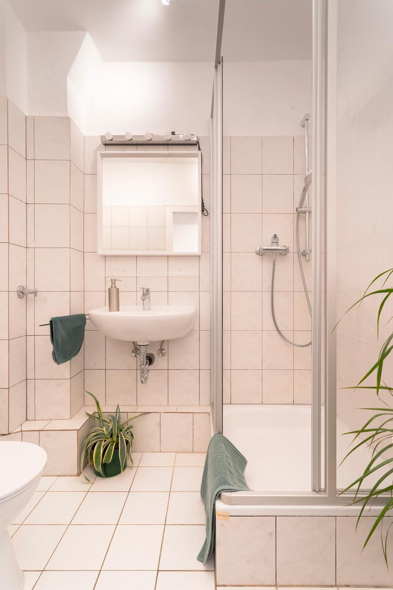 Akram Appartement III - Ruhig, Stadtnah ฮิลเดสไฮม์ ภายนอก รูปภาพ